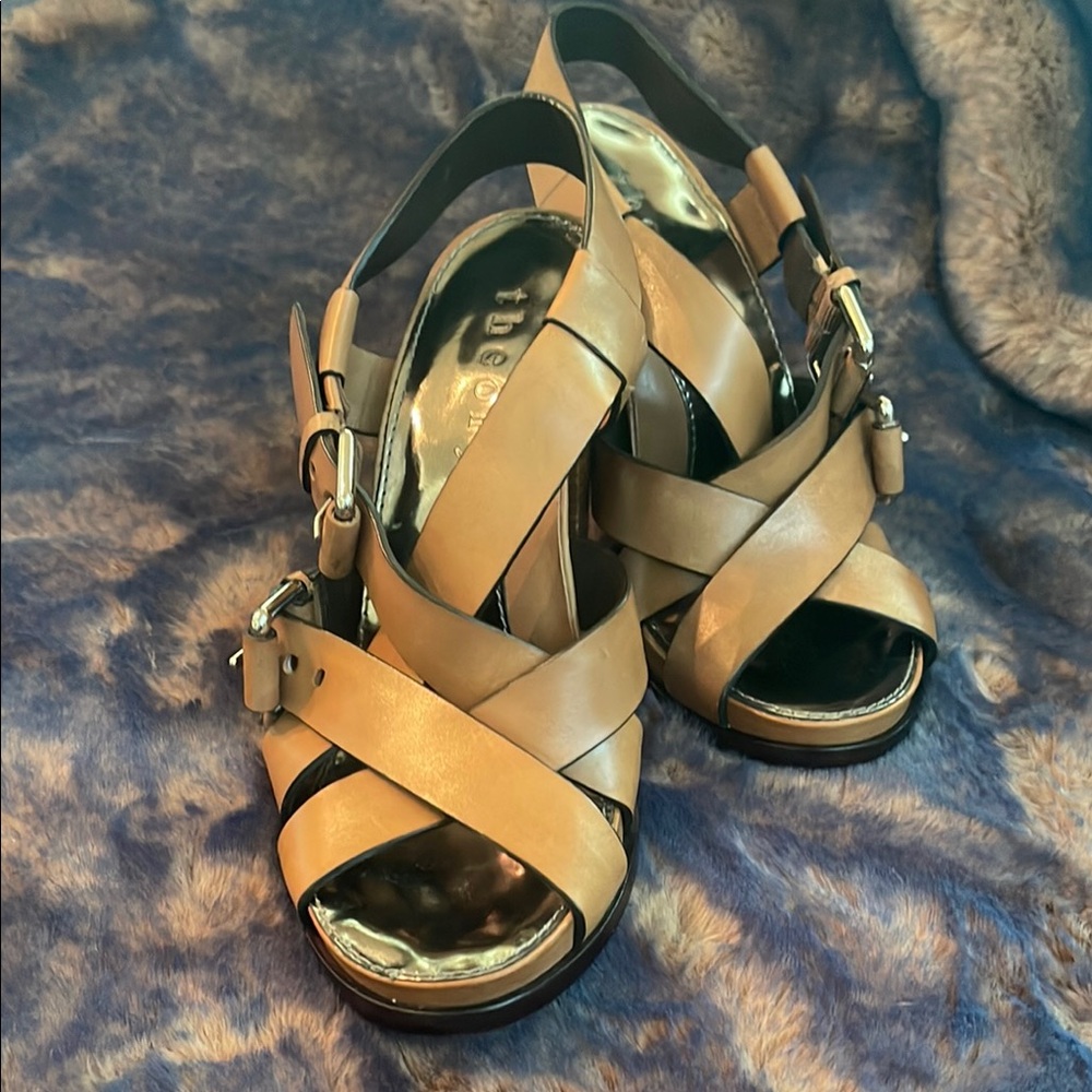 NEW Elegant Theory Tan Strappy Heels - Picture 8 of 8